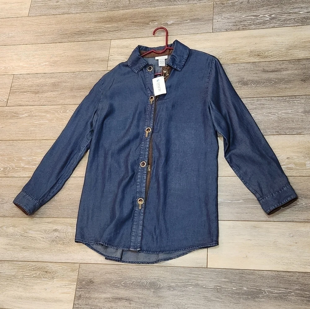Soft Surroundings Chambray Denim Button-Up Shirt Size Medium